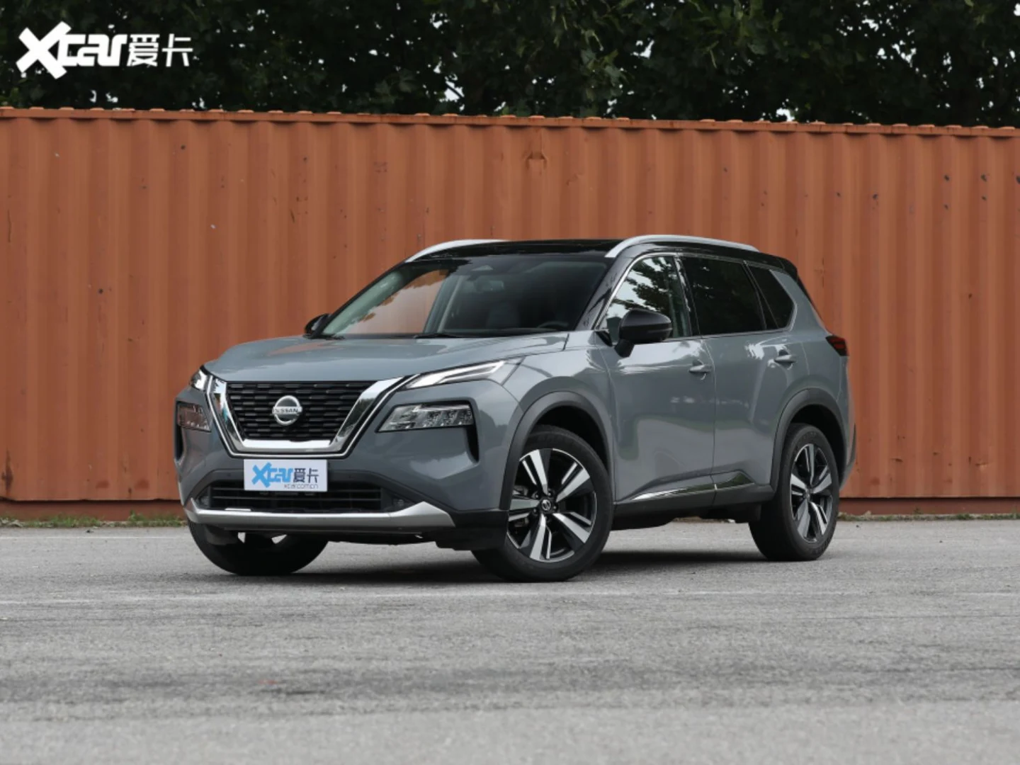 Nissan-Qi Jun