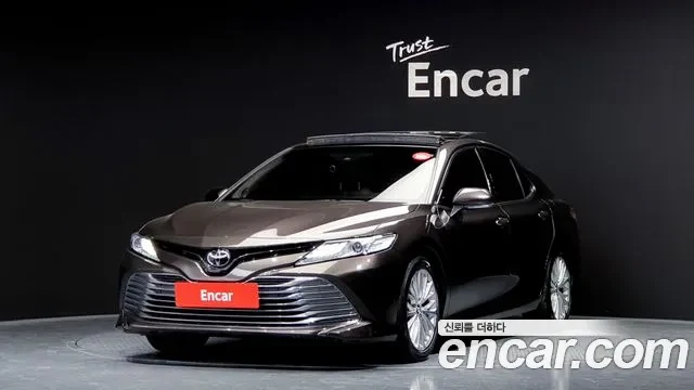 Toyota Camry XV70 2.5