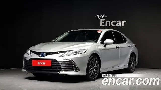 Toyota Camry XV70 2.5 XLE Hybrid