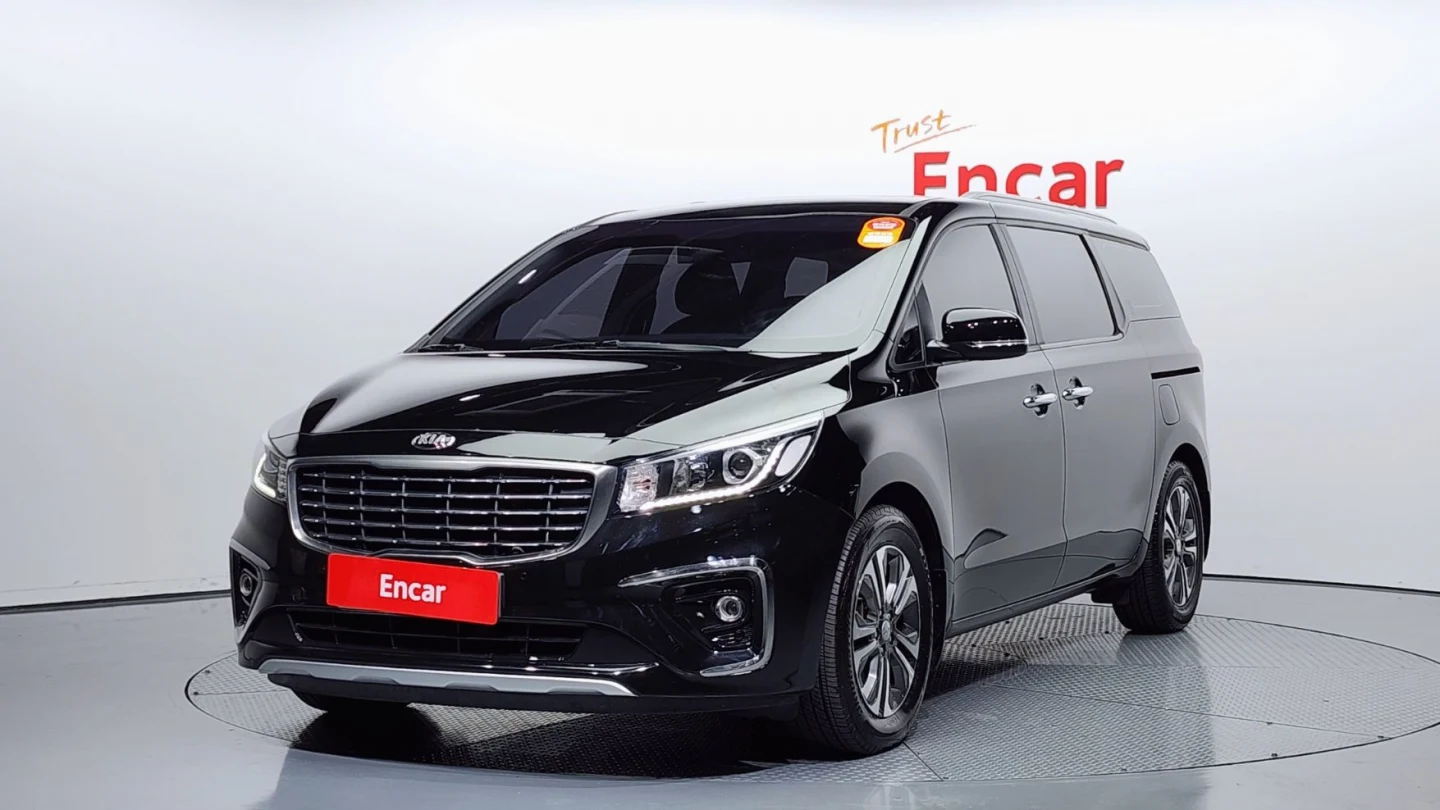 Kia Carnival 9-seater luxury